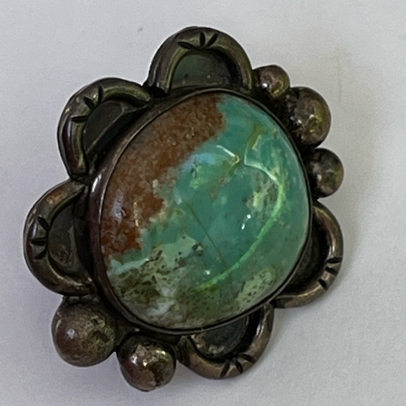 Statement Ring - Picture 6 of 14